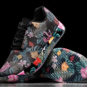 NoBull - Women’s Floral Trainer+ Tropical Midnight - Size 8.5 - Like New